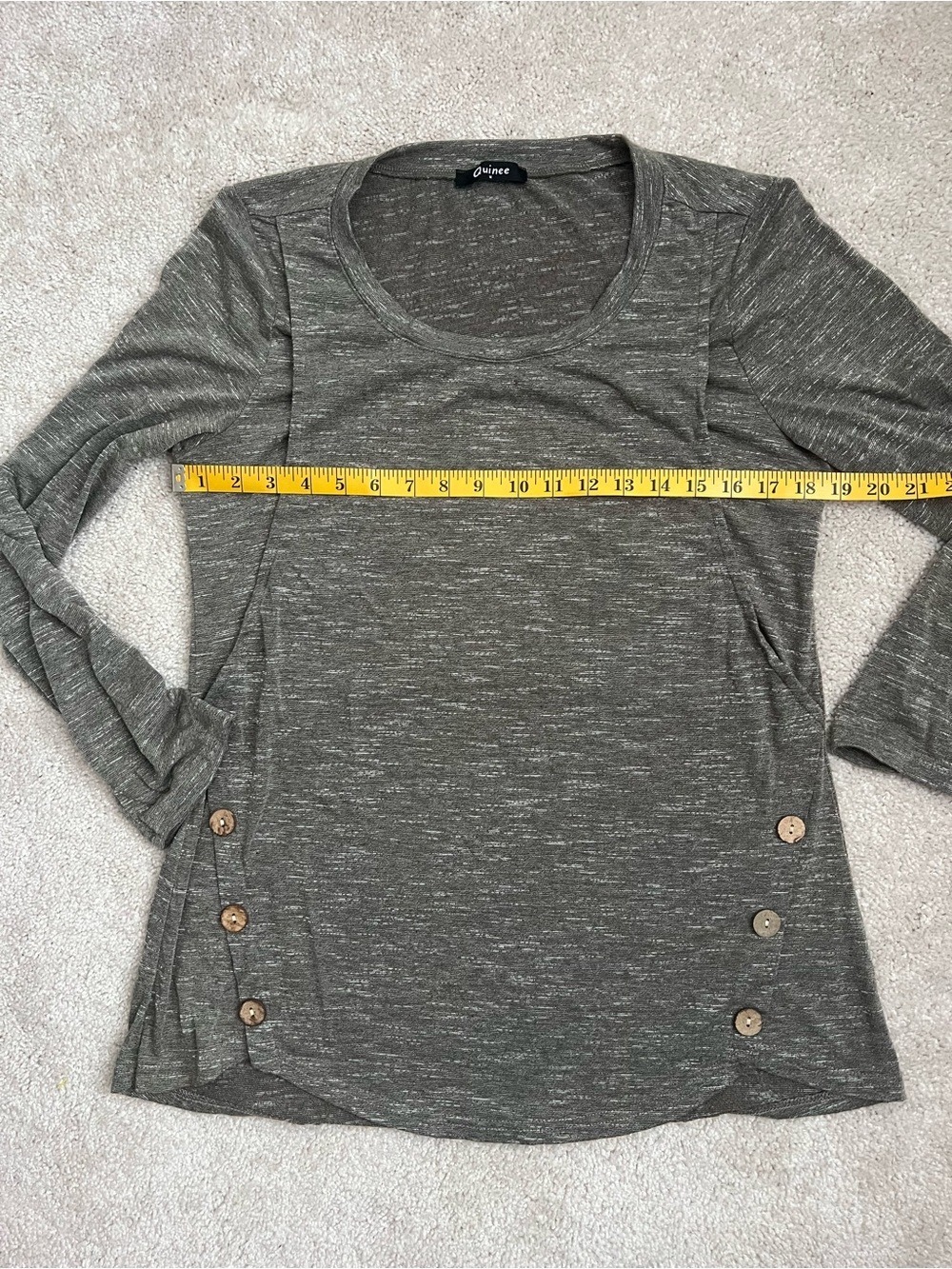Quinee’s Gray Long-Sleeve Button Side Tunic - Picture 4 of 4